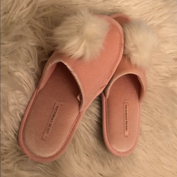 Victoria Secret slippers - Picture 3 of 5
